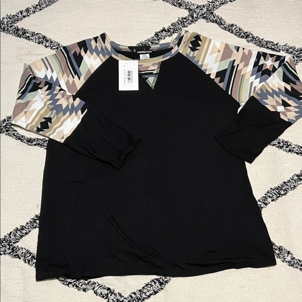 New with tag HEIMISH USA Black Multi Aztec Long-sleeve Top Size M
